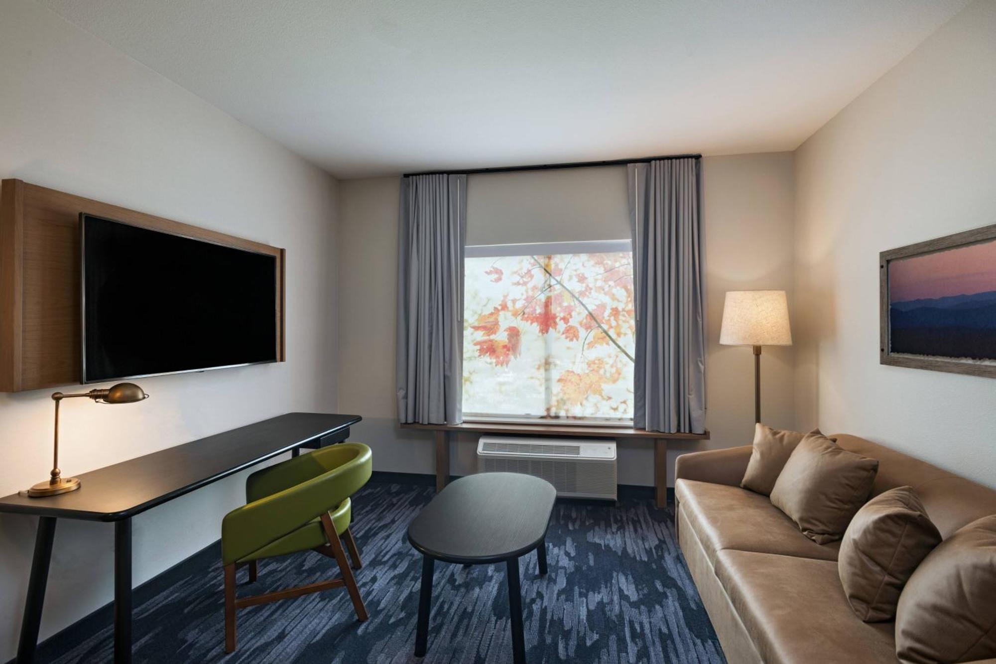 Fairfield & By Marriott Houston Missouri